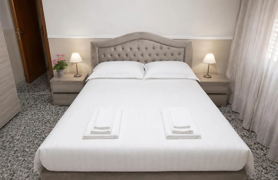 B&B Garibaldi-1